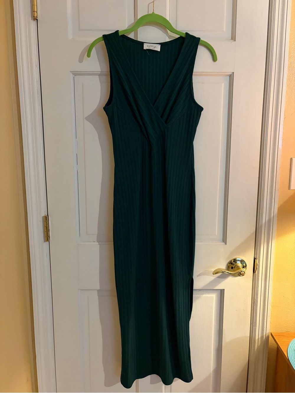 Kaileigh Sleeveless V-Neck Ribbed Maxi Dress in Deep Teal Green